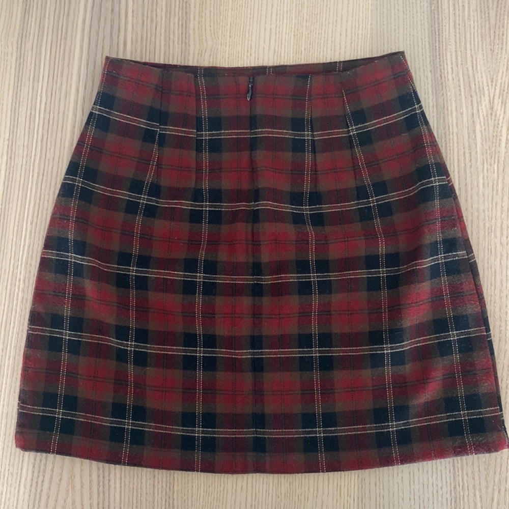 Brandy Melville John Galt Skirt - Picture 4 of 5